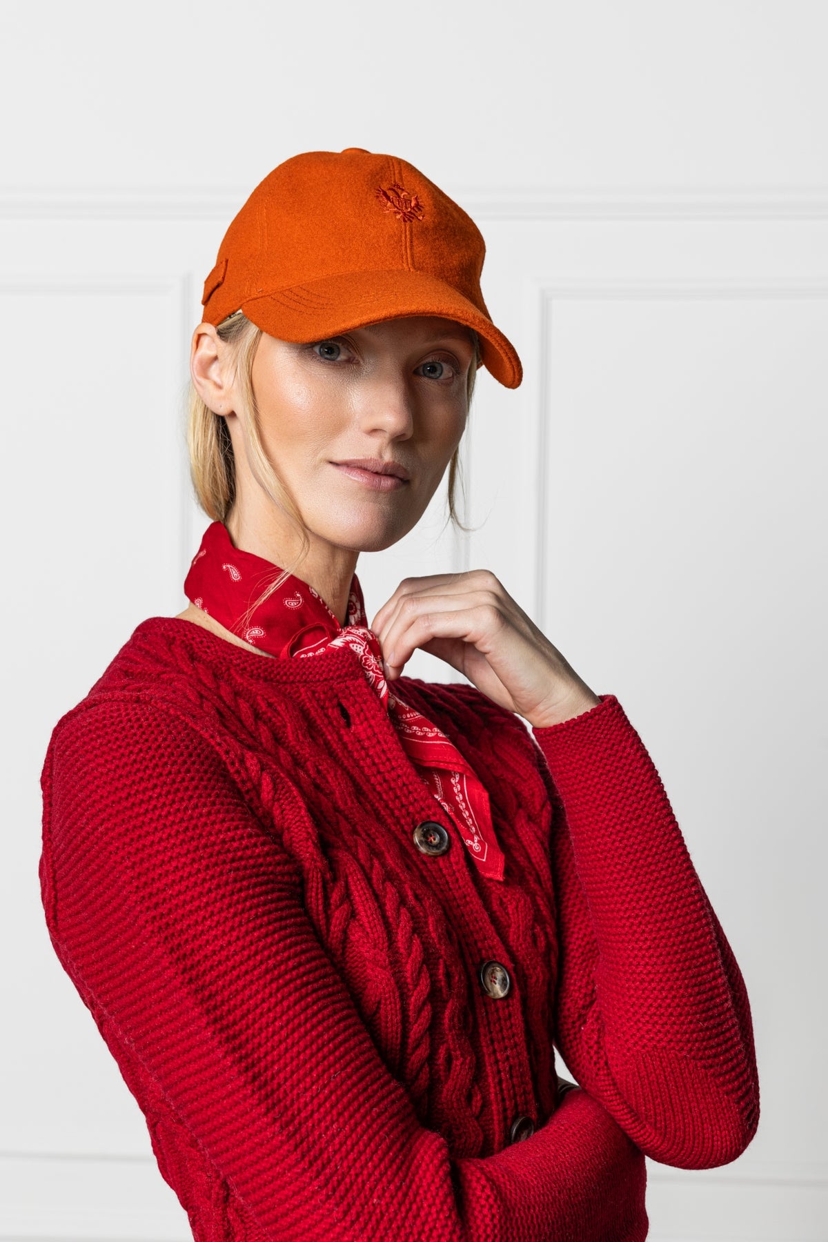 ORange Lodenkappe von vorne