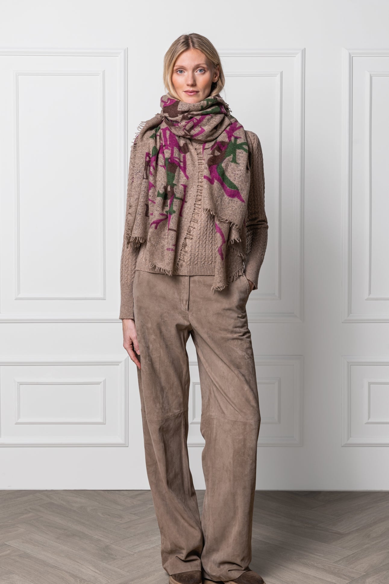 Cashmere Schal mit Hirsch-Druck