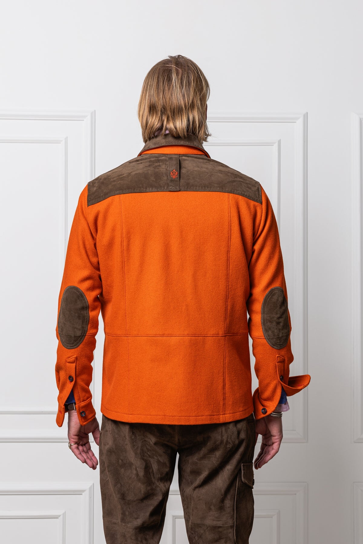 Habsburg Hemdjacke Arenberg in orangem Loden von hinten