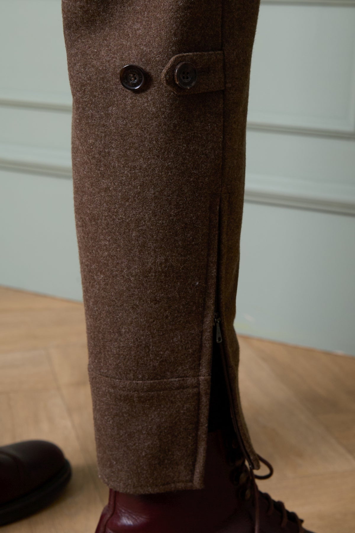 Lodenhose Spiegelsee
