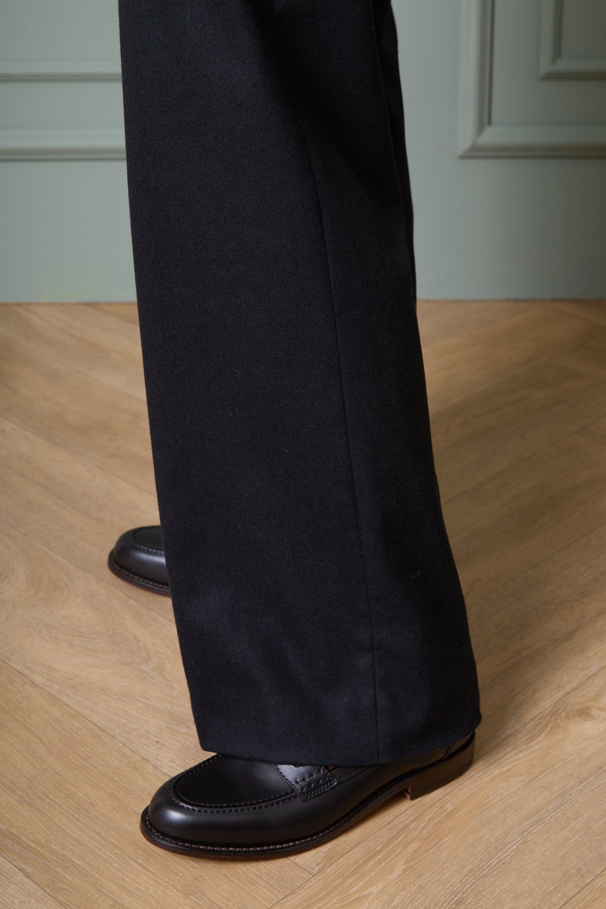 Seitendetail Wollhose Weyregg für Damen