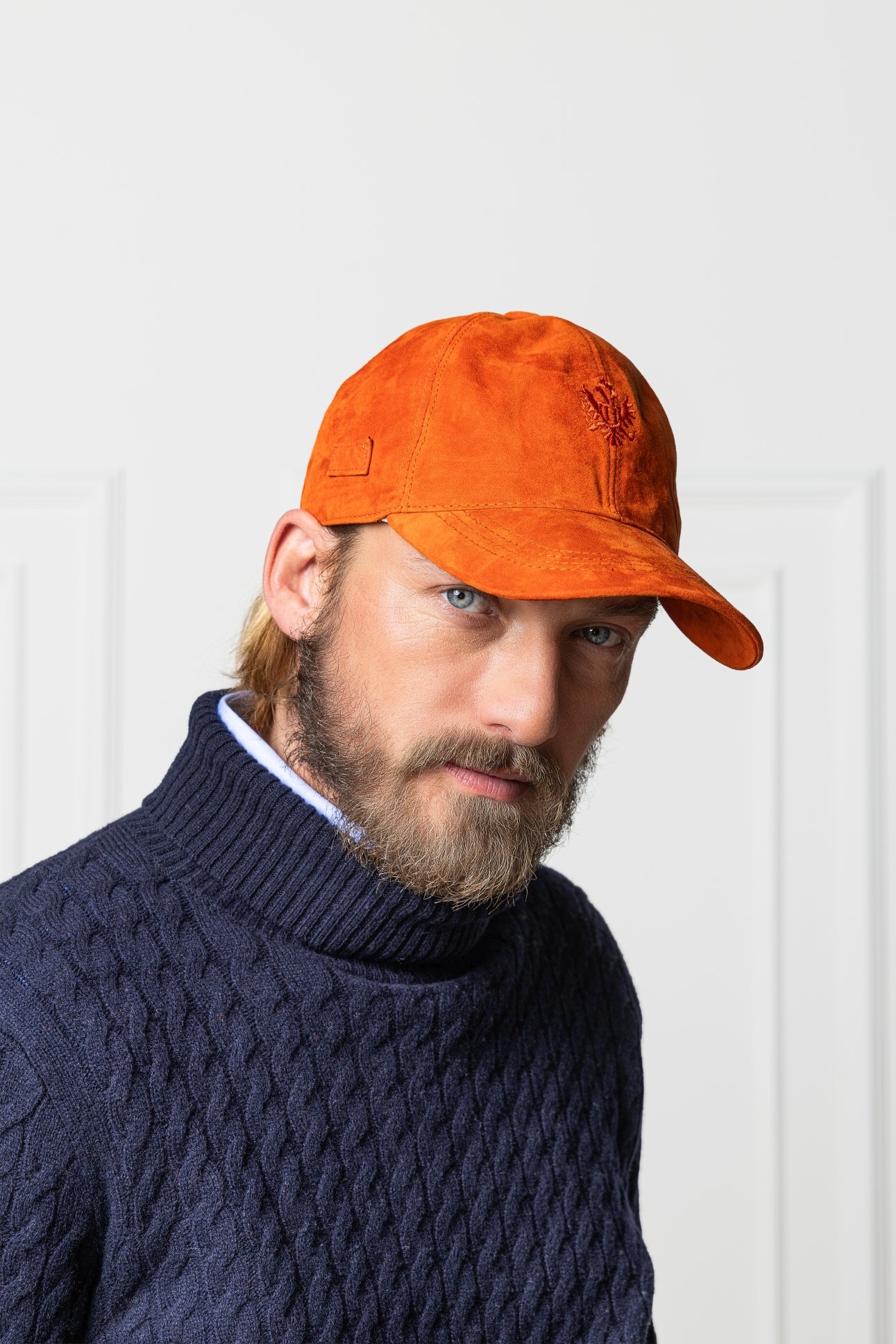 Kappe in Veloursleder