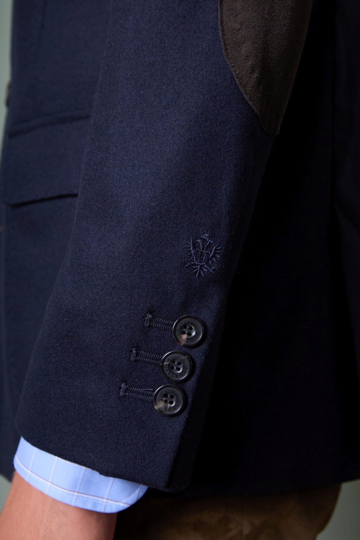 Detailaufnahme Ärmelschlitz Habsburg Sakko Wendelin in Flanell