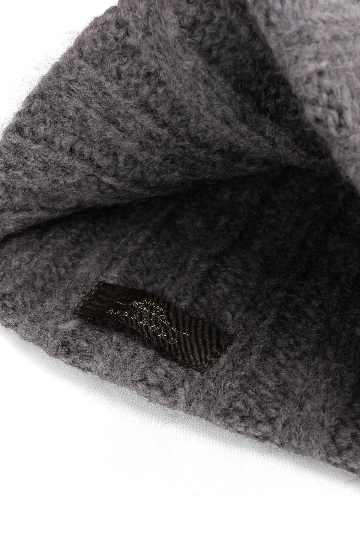 Detailaufnahme Cashmere-Mütze Armin in grau